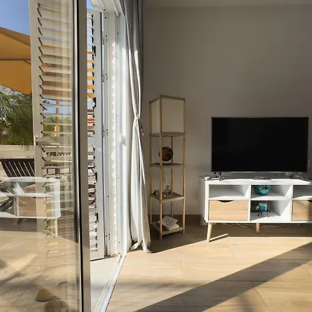 Nomad's Nest - Quiet Flat With Terrace Apartamento *