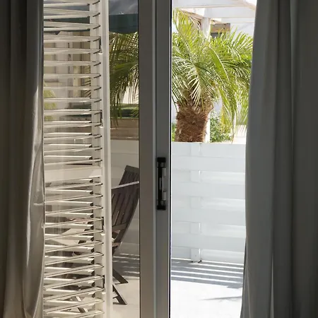 Nomad's Nest - Quiet Flat With Terrace * Ajia Napa